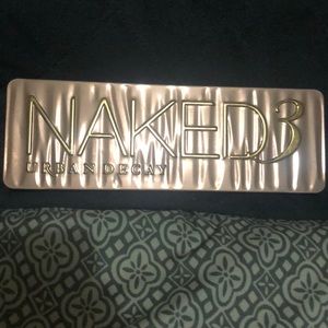 Naked 3 pallet
